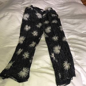 Juniors Billabong pants small EUC